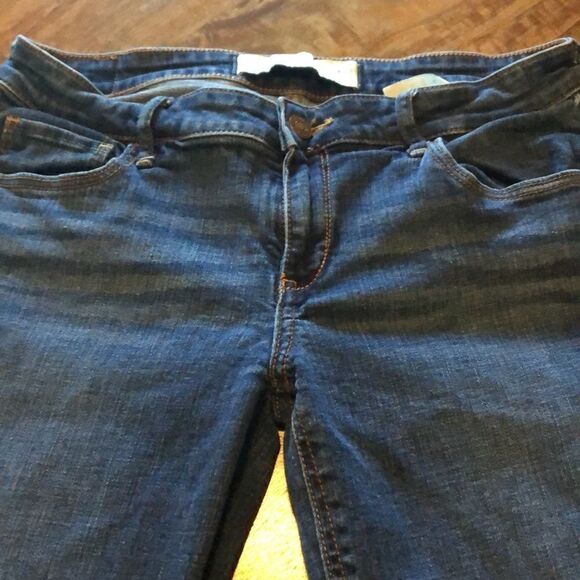 Abercrombie & Fitch Size 8R W29 L 29 Dark Wash Skinny Jeans - Picture 5 of 7